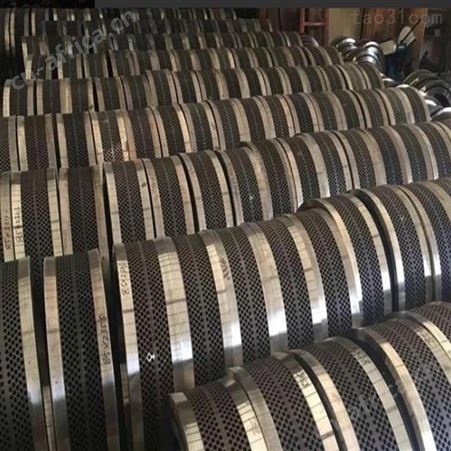 棉秆模具颗粒机 选择压缩比 热处理合金钢模具 轴承钢压轮皮