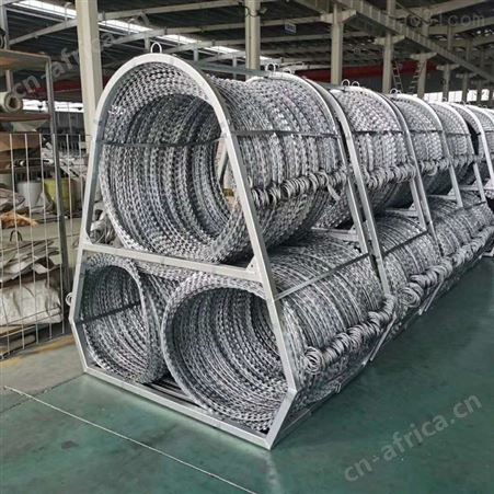 哈尔滨可定制滚筒式阻隔网定制品字塔式刀片 阻隔网