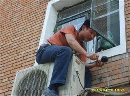 义乌空调清洗保养加氟