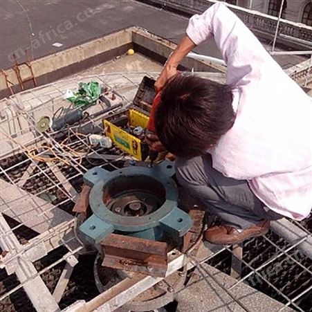 上海金山区工业冷却塔新菱布水器更换