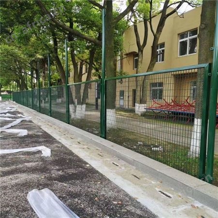 笼式足球护栏网厂家 笼式波浪网组装 耐腾围网 耐酸碱 广东佛山