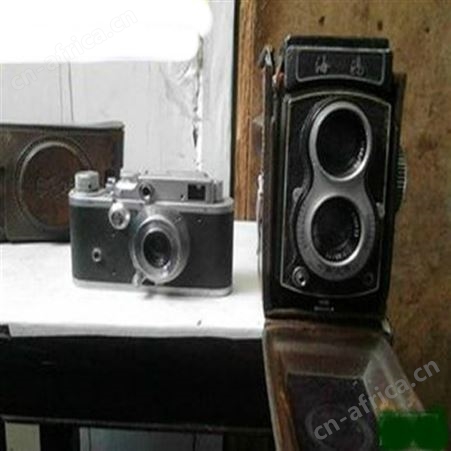 上海老式缝纫机回收 各种老照相机回收 老无线电常年收购来电