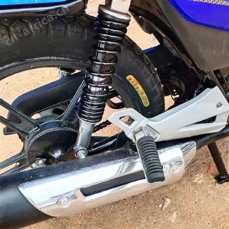 原装原版 铃木俊威GSX125 国三圆灯运动款 二手摩托车批发
