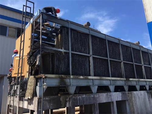 方型不锈钢冷却塔供水系统组成的部件有哪些?(冷却塔不锈钢储水器)